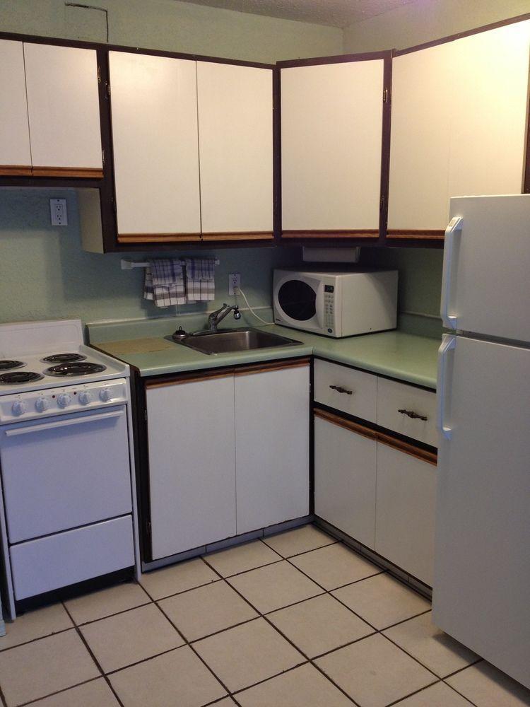 La Villa Motel Okanagan Falls Екстер'єр фото